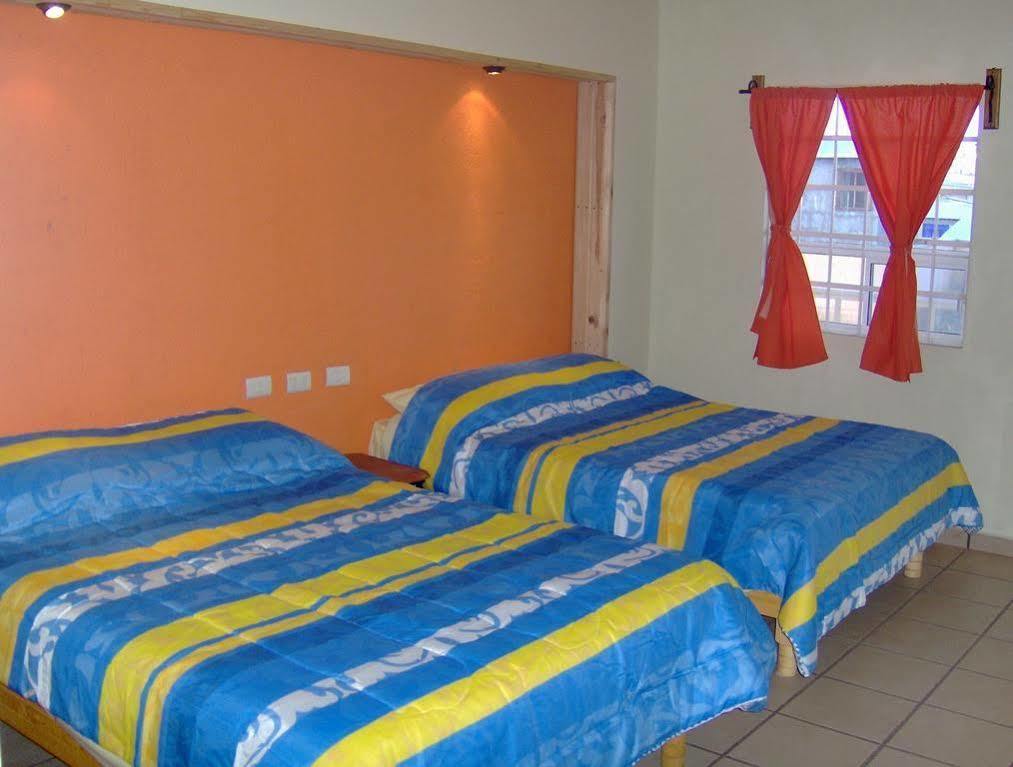 קריל Hotel Hacienda Bustillos מראה חיצוני תמונה